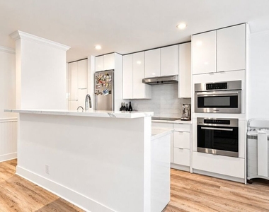 2884 Sawtelle Boulevard - Photo Thumbnail 1