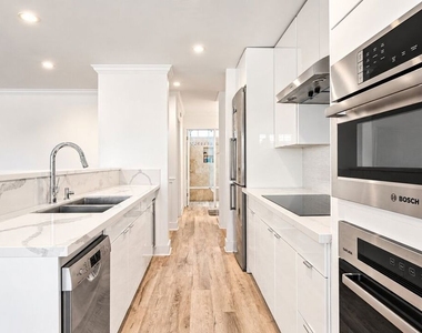 2884 Sawtelle Boulevard - Photo Thumbnail 2