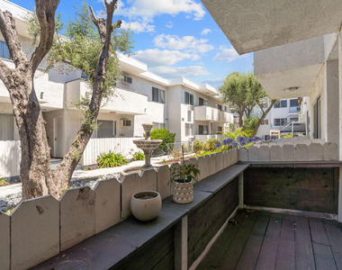 2884 Sawtelle Boulevard - Photo Thumbnail 5
