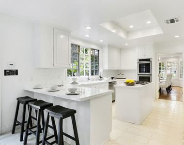400 Evelyn Place - Photo Thumbnail 32