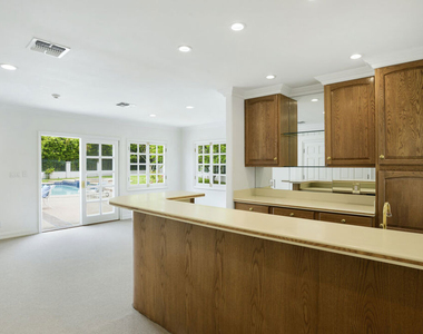 400 Evelyn Place - Photo Thumbnail 47