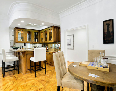 400 Evelyn Place - Photo Thumbnail 8