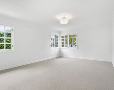 400 Evelyn Place - Photo Thumbnail 44