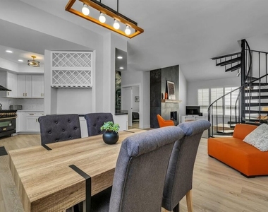 1412 N Crescent Heights Boulevard - Photo Thumbnail 1