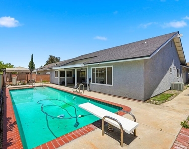 5920 E Malton Avenue - Photo Thumbnail 35