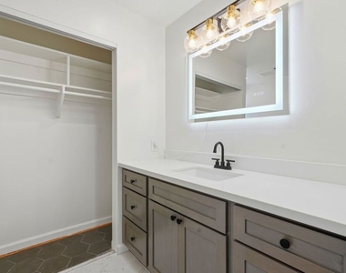 5920 E Malton Avenue - Photo Thumbnail 29