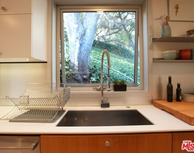 10416 Corfu Ln - Photo Thumbnail 10