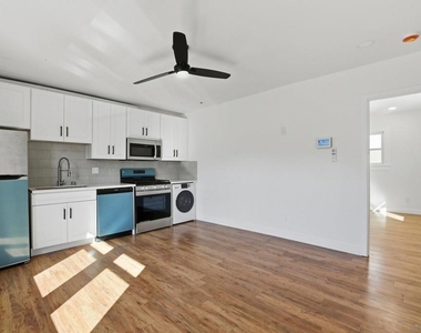312 Brookes Ave - Photo Thumbnail 4