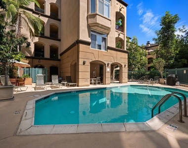 2400 5th Ave - Photo Thumbnail 25