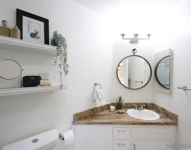 3021 Golden Oak Way - Photo Thumbnail 7