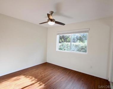 3021 Golden Oak Way - Photo Thumbnail 10