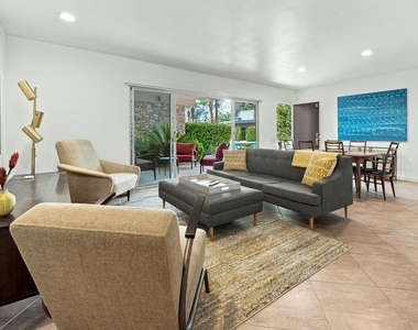 500 W Arenas Road - Photo Thumbnail 8