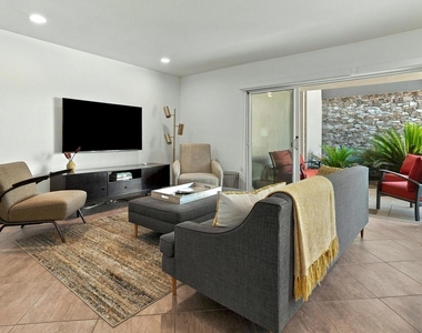 500 W Arenas Road - Photo Thumbnail 7