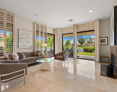 24 Columbia Drive - Photo Thumbnail 7