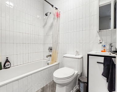 483 Evergreen Avenue - Photo Thumbnail 8