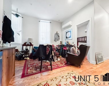483 Evergreen Avenue - Photo Thumbnail 1