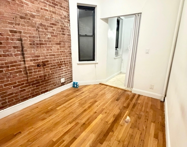 101 Lexington Avenue - Photo Thumbnail 4