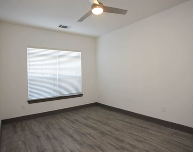 1605 Church St. - Photo Thumbnail 63