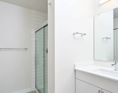 938 110th Ave Ne - Photo Thumbnail 44