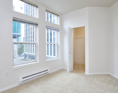 938 110th Ave Ne - Photo Thumbnail 43