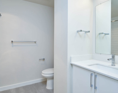 938 110th Ave Ne - Photo Thumbnail 16