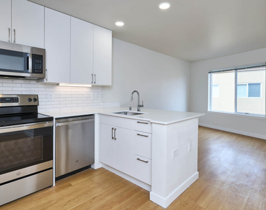 938 110th Ave Ne - Photo Thumbnail 49
