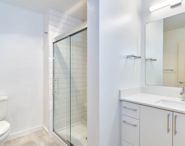 938 110th Ave Ne - Photo Thumbnail 14