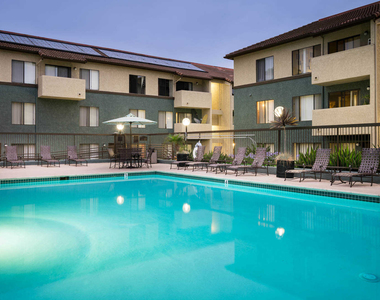 873 Stevens Avenue - Photo Thumbnail 18