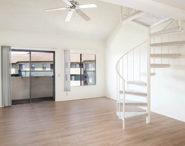 873 Stevens Avenue - Photo Thumbnail 6