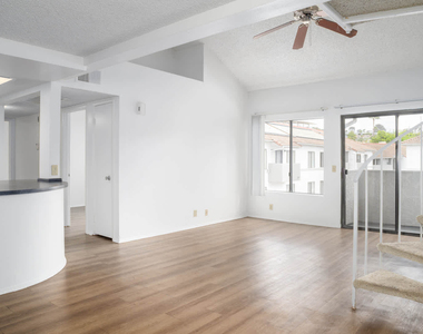 873 Stevens Avenue - Photo Thumbnail 9