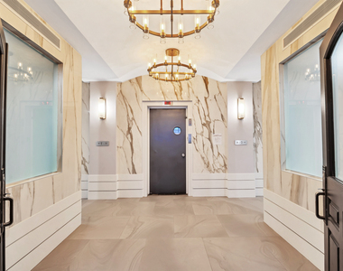 East 70th Street - Photo Thumbnail 11