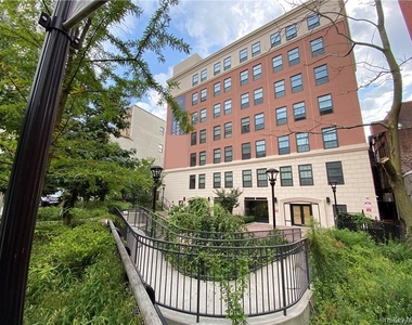 13 Main Street - Photo Thumbnail 14