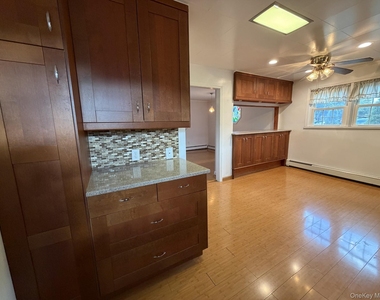 184 Horton Avenue - Photo Thumbnail 5