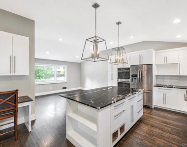 18 Catherwood Crescent - Photo Thumbnail 9
