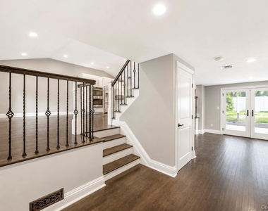 18 Catherwood Crescent - Photo Thumbnail 4