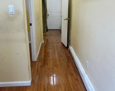 81-07 Astoria Boulevard - Photo Thumbnail 2