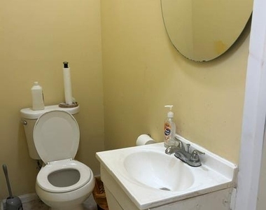 81-07 Astoria Boulevard - Photo Thumbnail 9