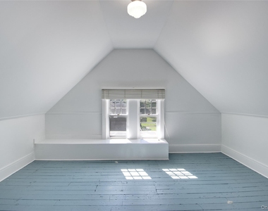 92 6th Street - Photo Thumbnail 23