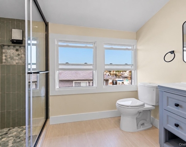 55 Alhambra Road - Photo Thumbnail 33