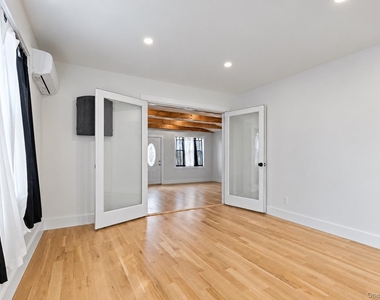 55 Alhambra Road - Photo Thumbnail 18