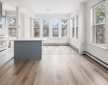 88-49 81st Avenue - Photo Thumbnail 1