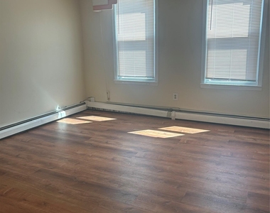 155 Dartmouth Street - Photo Thumbnail 7