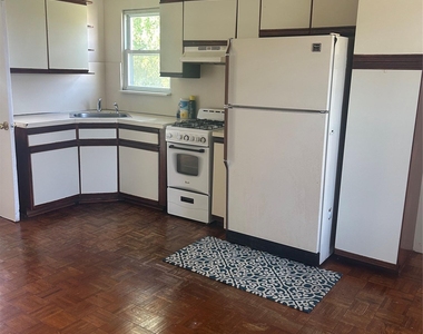 155 Dartmouth Street - Photo Thumbnail 3
