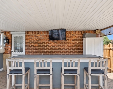 79 Plymouth Road - Photo Thumbnail 20