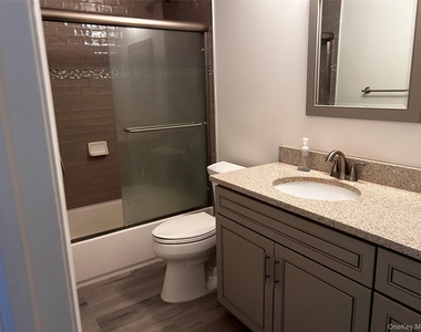 448 Dawson Lane - Photo Thumbnail 8