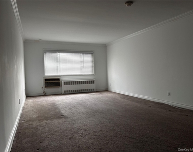 448 Dawson Lane - Photo Thumbnail 7