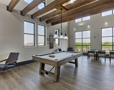 9 Monticello Drive - Photo Thumbnail 9