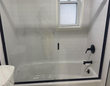 10 Oakridge Place - Photo Thumbnail 6