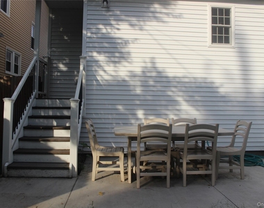 17 Bank Street - Photo Thumbnail 10