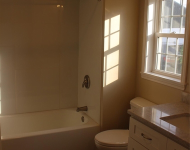 17 Bank Street - Photo Thumbnail 8